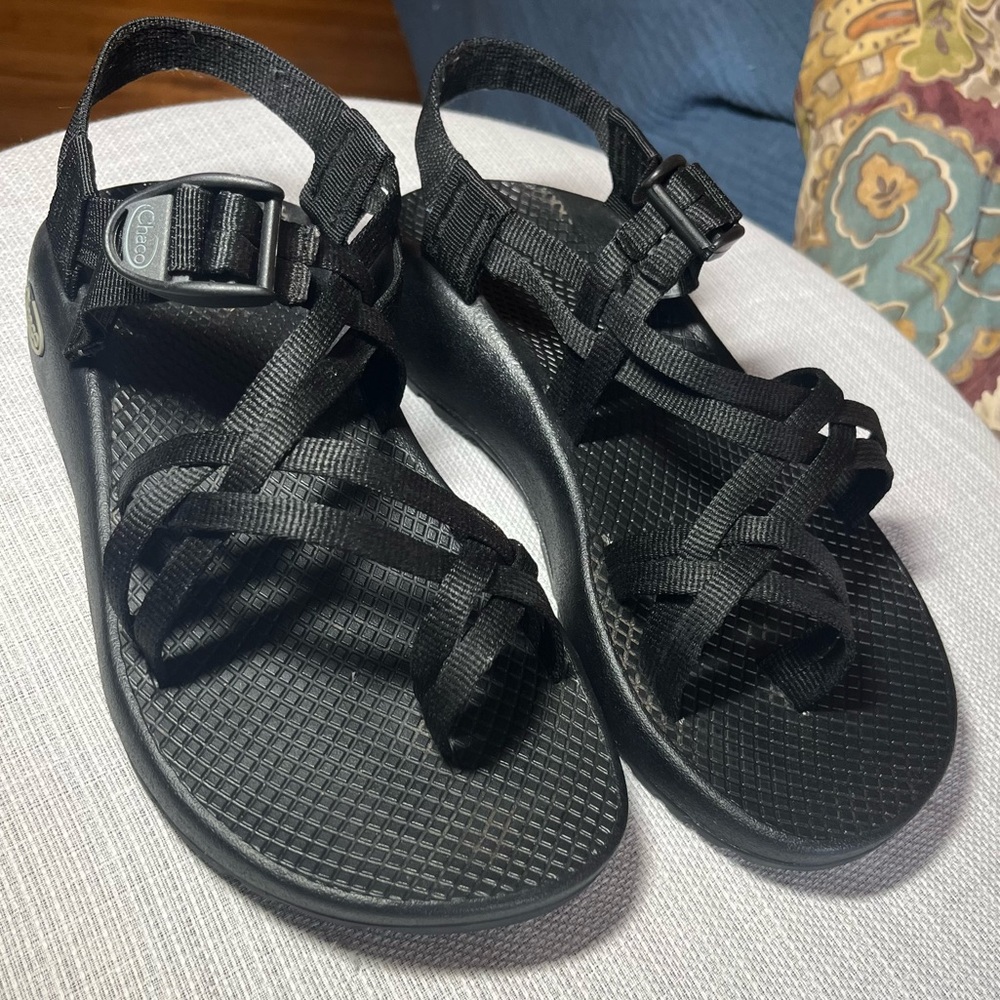 Chaco size 7 - ZX/2 dual adjustable strap classic sandals Black